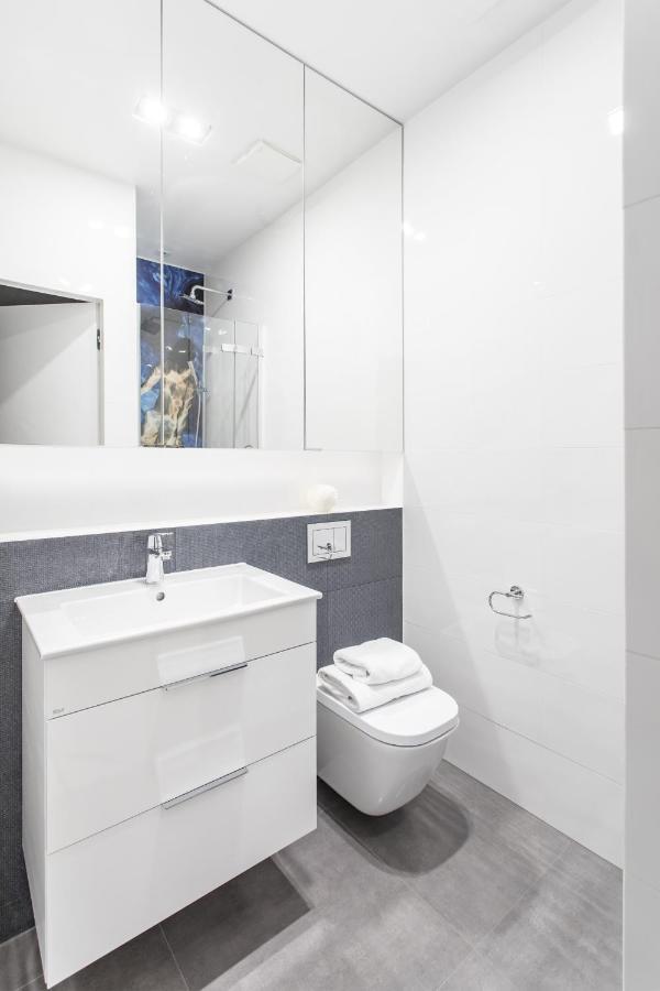 Lion Apartments - Naviflat Brabank Premium Apartment With Parking Gdańsk Exterior foto